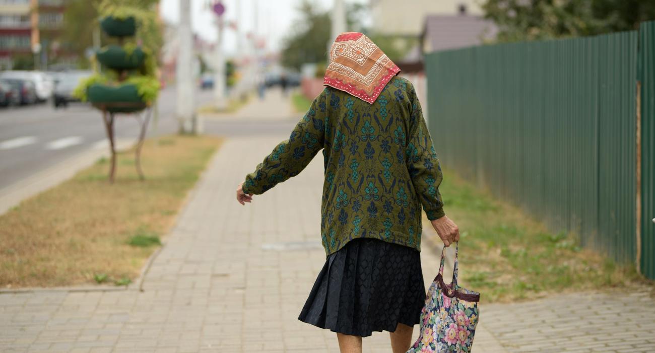 麻薬密売を保護したという理由で公営住宅から立ち退かされた90代の女性
