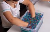  Jouer avec des perles d’eau peut être très dangereux pour les jeunes enfants !