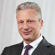 Capgemini: le PDG Paul Hermelin transmettra en mai la direction générale à Aiman Ezzat