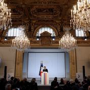 Macron fait la danse du ventre à 500 patrons d’entreprises de taille intermédiaire (ETI)