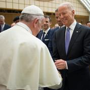 Au Vatican, l’ombre de l’avortement entre Joe Biden et le pape François