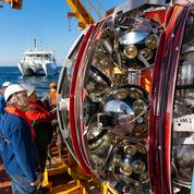La «chasse» aux neutrinos prend de l’ampleur, à 2500 m sous la Méditerranée