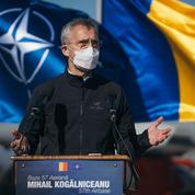 Jens Stoltenberg en Roumanie pour accueillir un millier de soldats américains