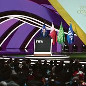 Escortée par la polémique, la Coupe du monde au Qatar joue un premier match décisif