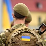 Engagé dans l’armée ukrainienne, cet étudiant de Cambridge espère passer ses examens à distance