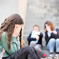 Lire article Harcèlement scolaire: «Il ne faut pas minimiser les chamailleries, les histoires d’ados»