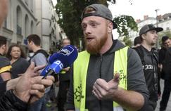 Maxime Nicolle alias «Flyrider», sera-t-il bientôt un journaliste comme les autres?