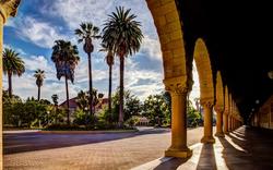 Viol à Stanford: l’université proscrit l’alcool fort des soirées sur le campus