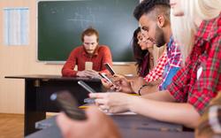 Les étudiants qui utilisent leur smartphone en cours ont de moins bons résultats