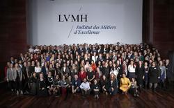 L’école LVMH forme gratuitement les jeunes au luxe et à l’artisanat