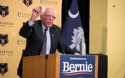 Aux États-Unis, Bernie Sanders veut faire effacer la dette étudiante