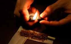 «Ici, tout le monde fume»: dans les lycées, la tentation quotidienne du cannabis