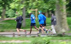 Un étudiant tente de ranimer un joggeur du bois de Boulogne dans l’indifférence générale