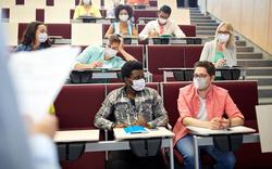 Rentrée 2020: les grandes écoles et universités vont imposer le port du masque aux étudiants