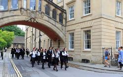Les étudiants d’Oxford votent la suppression de la viande rouge au menu des cantines