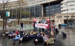 «Le gouvernement assassine sa jeunesse»: militants et syndicats étudiants manifestent devant le ministère de l’Économie