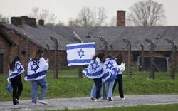 Le retour des voyages scolaires israéliens en Pologne fait polémique