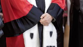 «Augmenter le salaire des magistrats, une nécessité pour attirer les ...