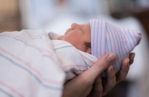 Bébés nés «sans bras»: les experts n’ont pas d’explication 