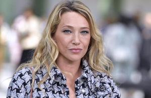 Johnny Hallyday: Laura Smet fait suspendre l’exhumation de son père, voulue par Laeticia