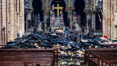 Incendie de Notre-Dame de Paris: de multiples failles de sécurité relevées