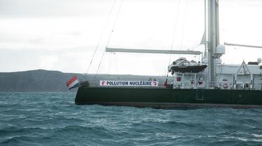 Flamanville: Greenpeace dénonce «la pollution des déchets nucléaires» et le «fiasco» de l’EPR