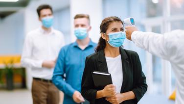 Covid-19: médecine du travail et médecine scolaire ont été mises sous pression