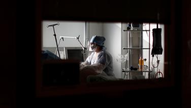 «L’hôpital a tué mon père»: le cri de colère de ces familles dont les proches ont été contaminés