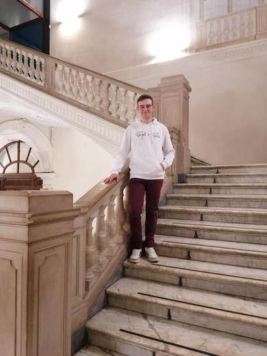 Bastien, 18 ans, en visite au musée des Antiquités égyptiennes de Turin.