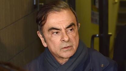 Carlos Ghosn, le 3 avril dernier, quittant le bureau de son avocat à Tokyo.