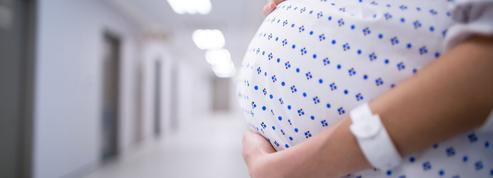 Coronavirus: après l'accouchement, «une sortie de la maternité la plus précoce possible»