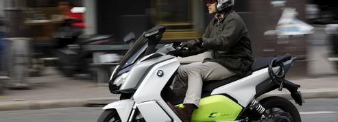 Découvrez notre sélection de scooters et motos électriques