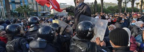 En Tunisie, le régime de Kaïs Saïed prend un virage sécuritaire