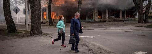 Guerre en Ukraine: les Russes lancent la bataille du Donbass