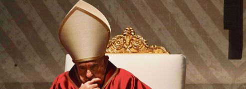 Pâques: le chemin de croix du pape François irrite l’Ukraine