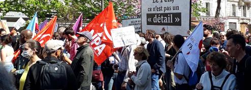 À Paris, la manifestation contre Marine Le Pen ne mobilise pas beaucoup les jeunes