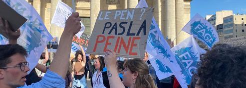 «Le Pen, pas la peine»: devant le Panthéon, des syndicats étudiants manifestent contre la candidate du RN