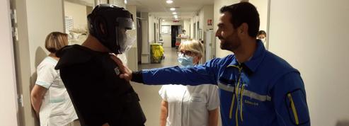 Violences à l’hôpital: à Digne-les-Bains, des cours de krav maga pour les soignants