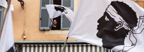 En attendant les négociations, les Corses se divisent sur la question de l’autonomie
