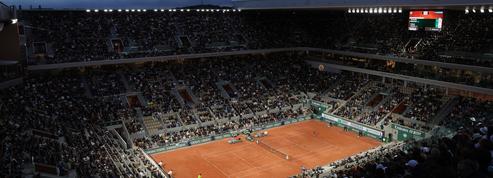Soirée spectacle, ambiance survoltée… Les sessions de nuit à Roland-Garros, «un vrai succès populaire»