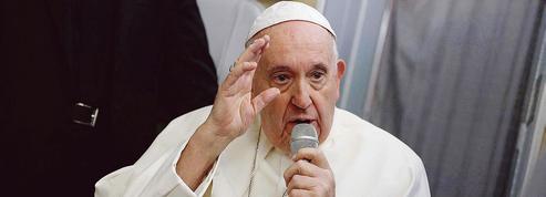 Pour le pape, une démission n’est pas à l’ordre du jour