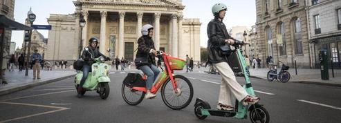 Scooter, trottinette ou vélo? Les meilleures façons de rouler électrique en ville