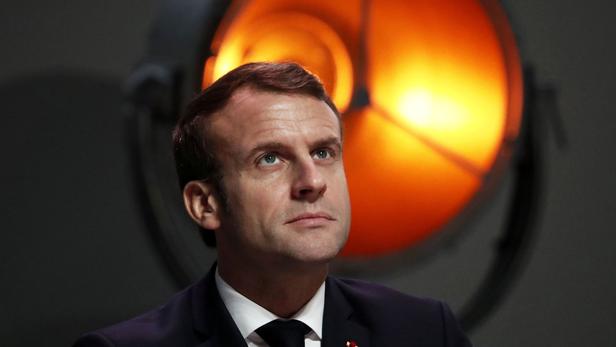 Sondage: Emmanuel Macron au pied du mur