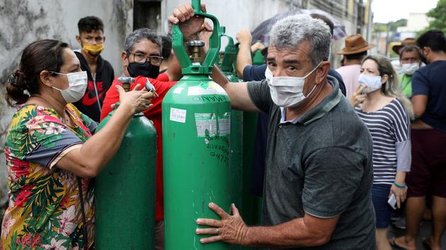 a variante brasileira suspeita no novo desastre que atinge a cidade de Manaus