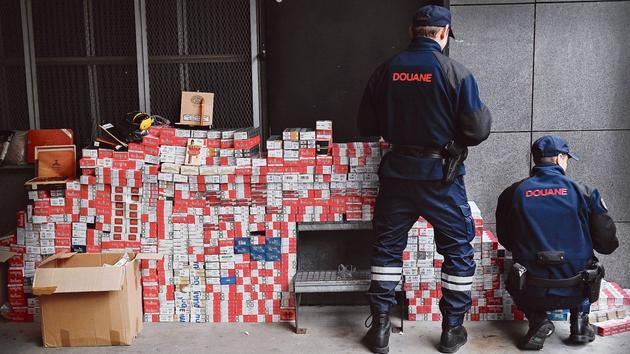 La Contrefaçon De Cigarettes Explose La Contrefaçon De Cigarettes Explose