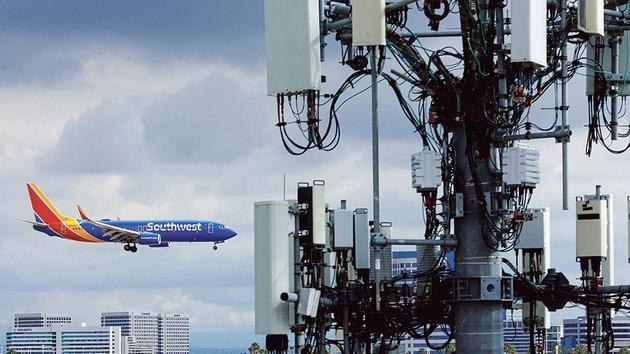 Pourquoi la 5G sème la panique dans les aéroports américains - Le Figaro