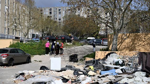 À Marseille, François-Xavier Bellamy constate les ravages des trafics de drogue