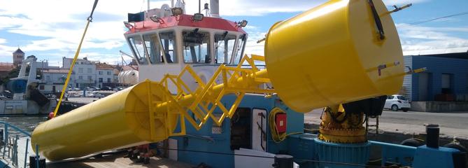 Une bouée en acier pour sauver les poissons des éoliennes offshore