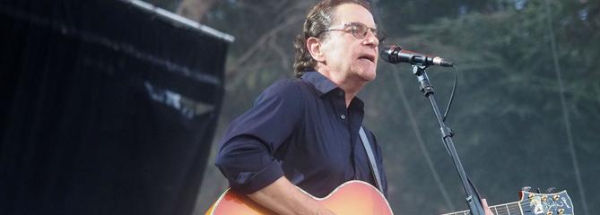 Francis Cabrel célèbre les 25 ans des Rencontres d’Astaffort et annonce un nouvel album