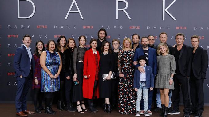 Dans «Dark», il faut un peu de patience pour comprendre qui est qui et quels sont les liens familiaux entre les protagonistes. Pour cause, il existe une quarantaine de personnages!
